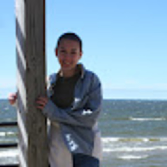 Meet your Posher, Anna - Picture 1 of 1